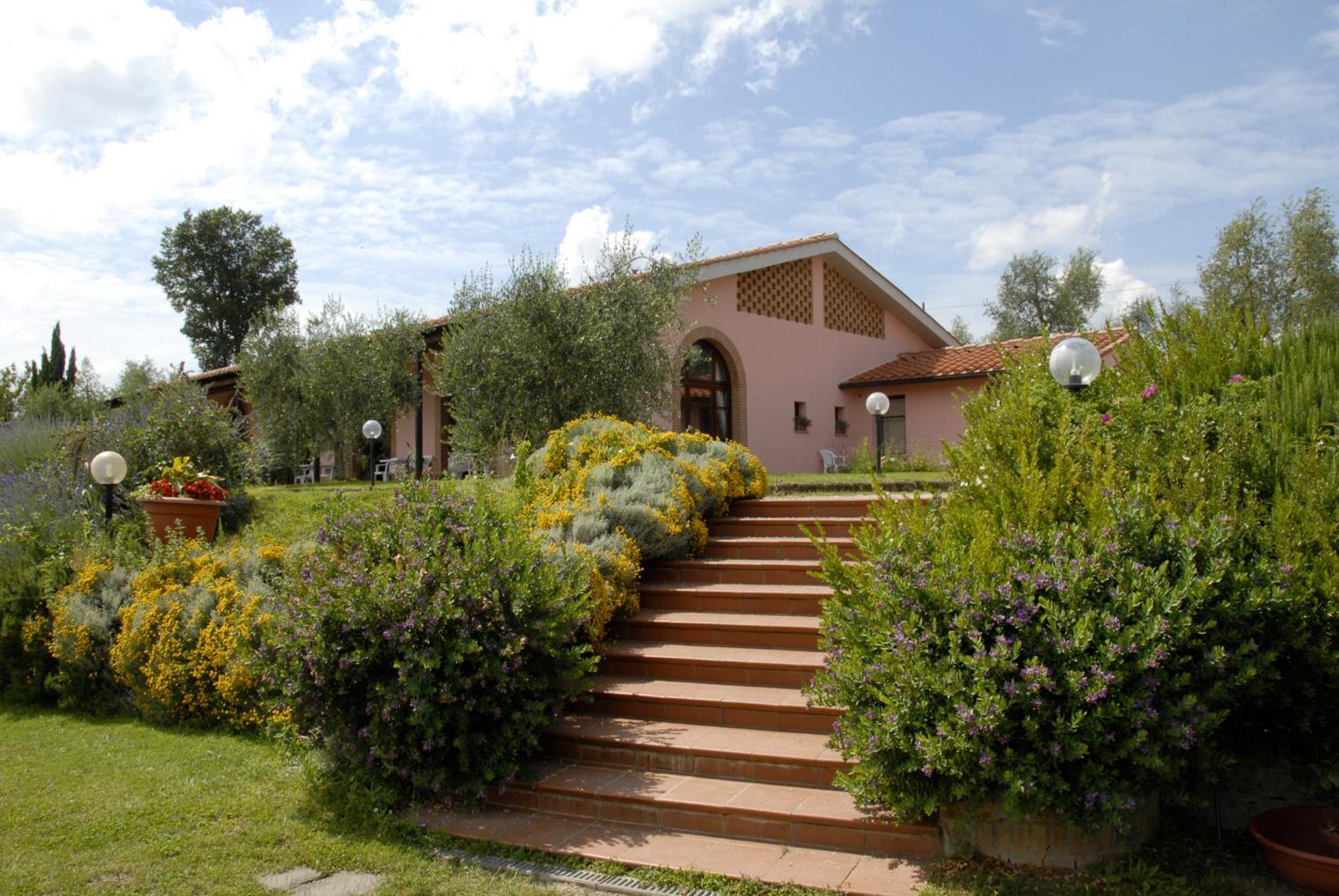 Agriturismo Marrucola 圣米尼亚托 外观 照片